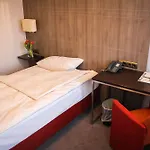 City Hotel Duesseldorf Отель