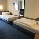 City Hotel Duesseldorf 3*