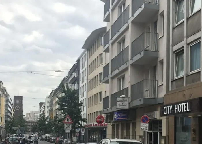 City Hotel Duesseldorf 3*
