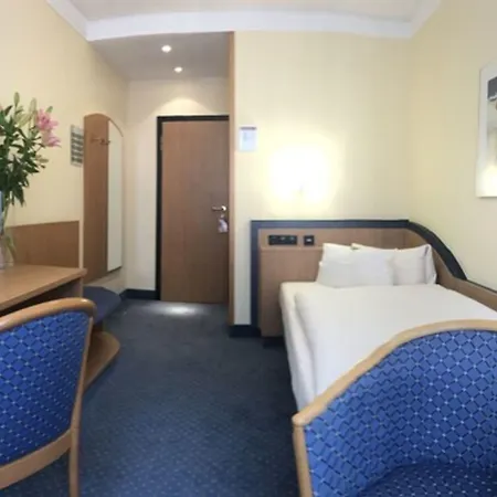 シティ ホテル デュッセルドルフ ホテル