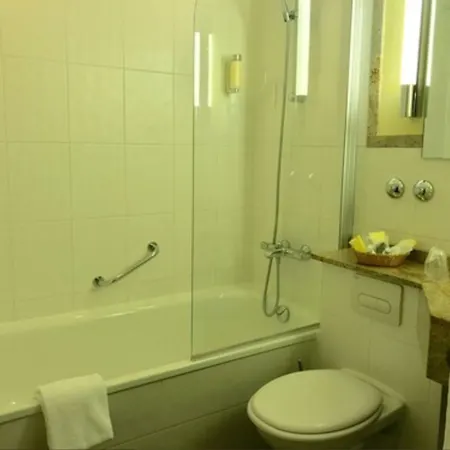 シティ ホテル デュッセルドルフ ホテル