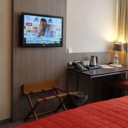 City Hotel Duesseldorf 3*