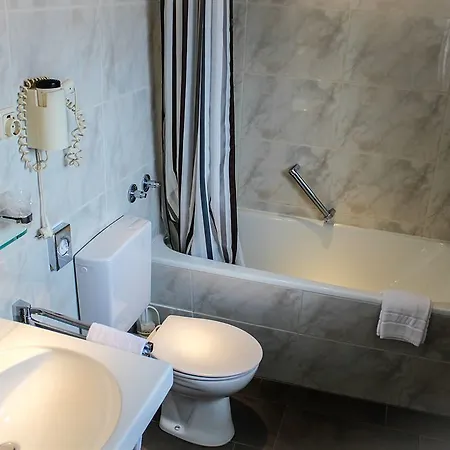 Hotel City Hotel Duesseldorf 3*